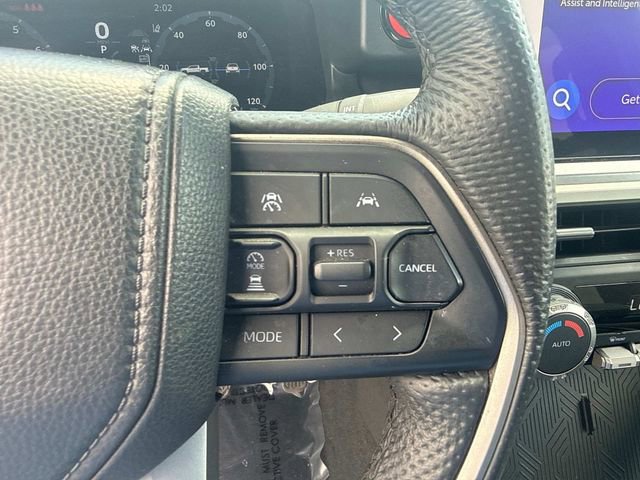 Used 2025 Toyota Tacoma TRD Off-Road image 31