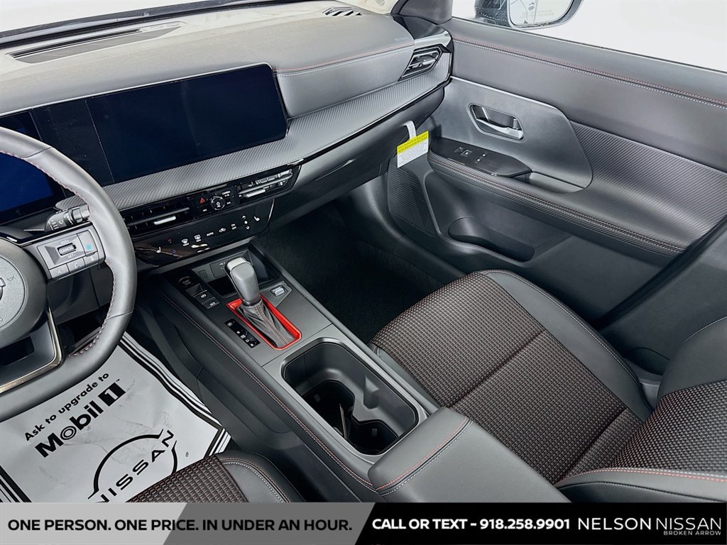 New 2026 Nissan Kicks SR w/ SR Premium Package FWD image 24