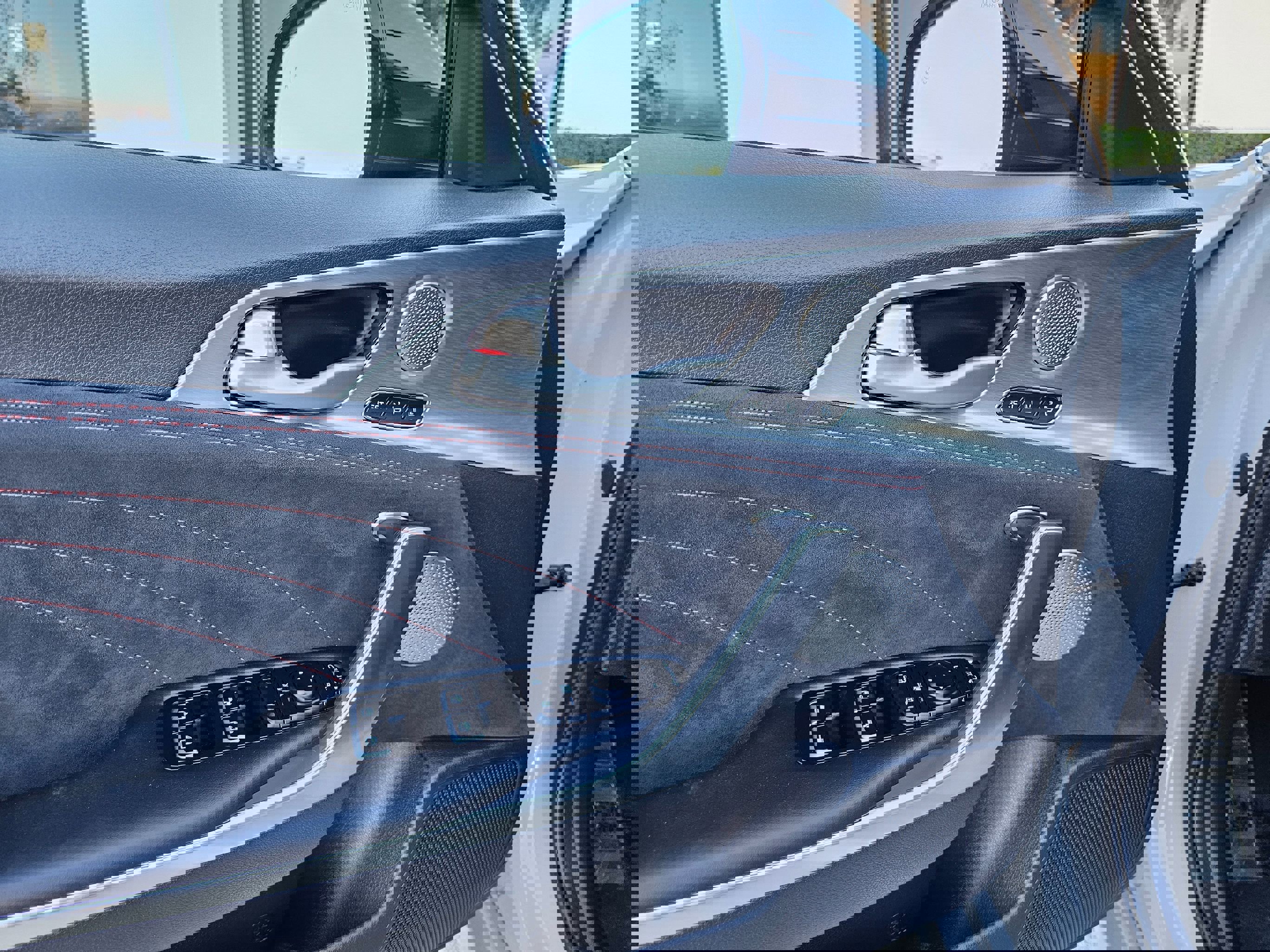 Used 2023 Kia Stinger GT2 w/ Option Group 015 image 16