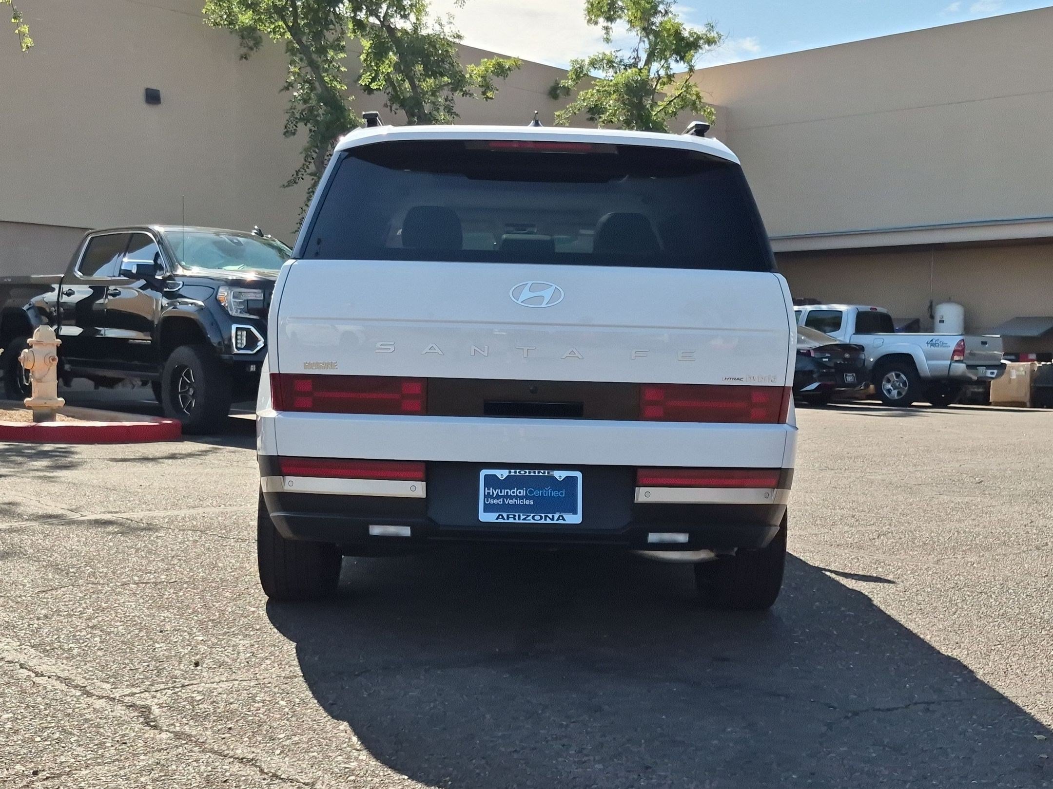 Certified 2025 Hyundai Santa Fe Limited AWD/4WD image 6