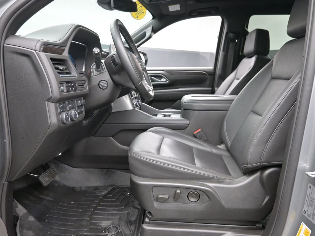 Used 2024 Chevrolet Tahoe Z71 w/ Luxury Package image 17