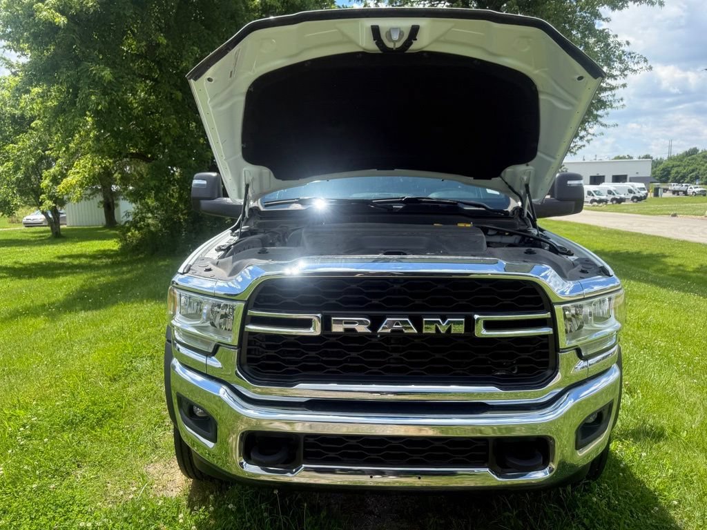 New 2024 RAM 5500 Tradesman w/ Safety Group AWD/4WD image 51