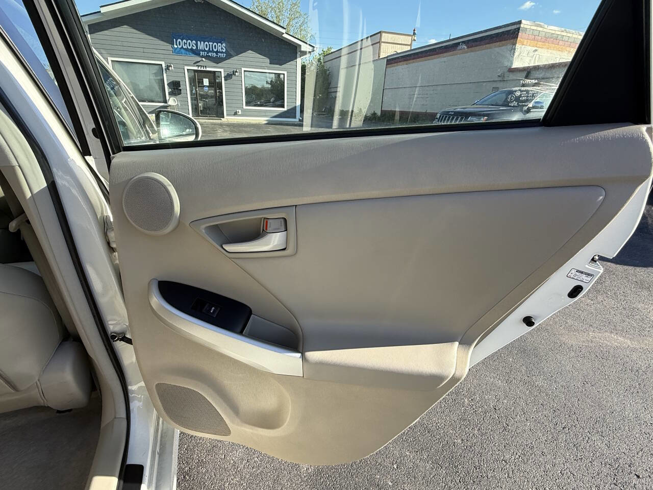 Used 2011 Toyota Prius Four w/ Navigation Pkg FWD image 23
