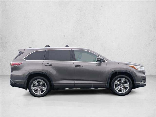 Used 2016 Toyota Highlander Limited AWD/4WD video 4