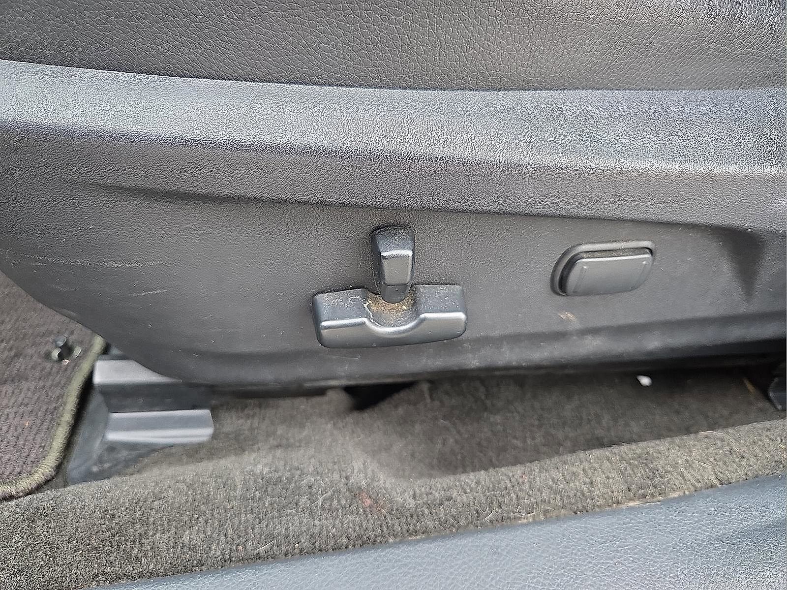 Used 2012 Subaru Outback 2.5i Limited w/ Moonroof Pkg image 14