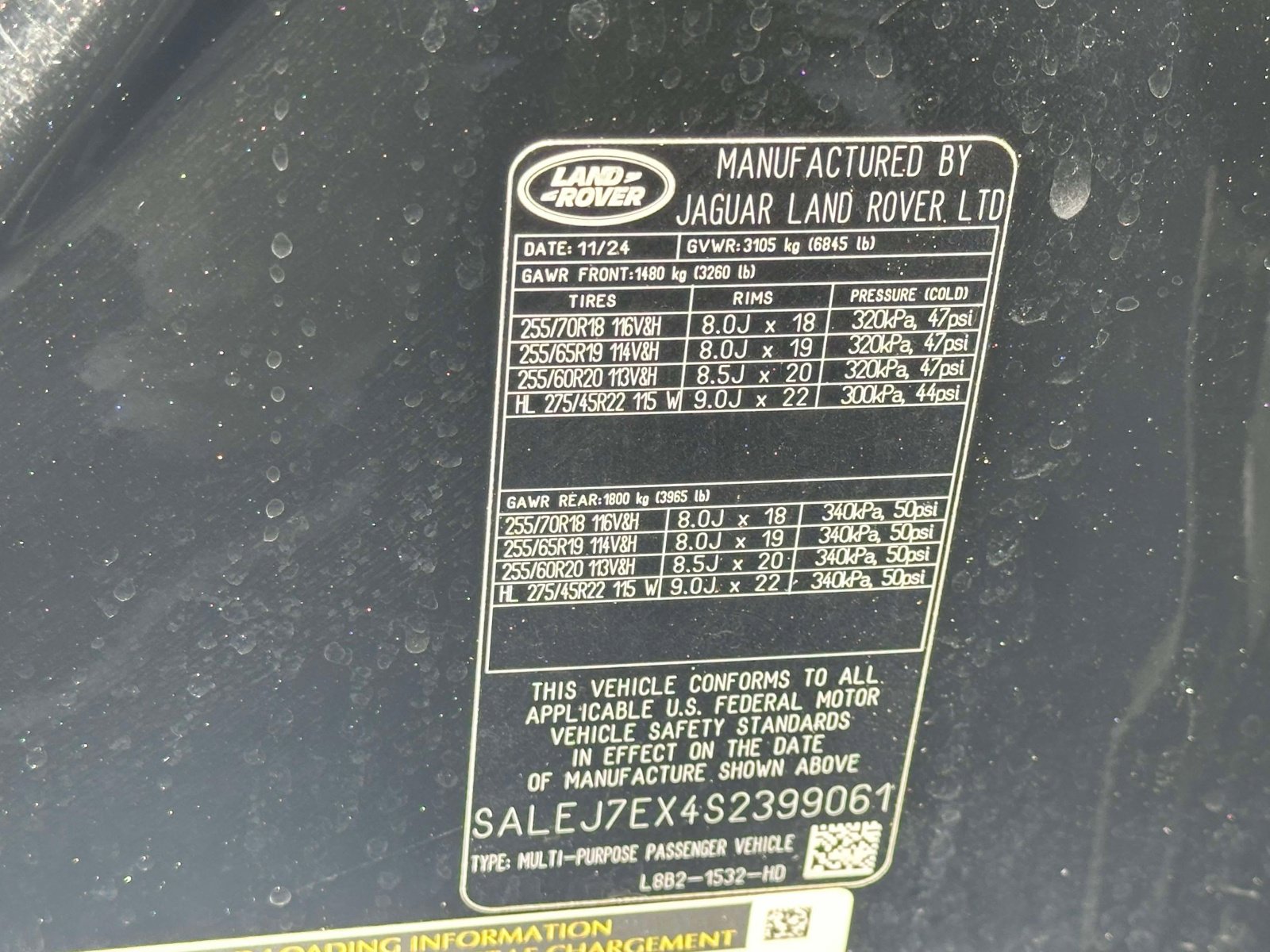Used 2025 Land Rover Defender 110 S AWD/4WD image 19