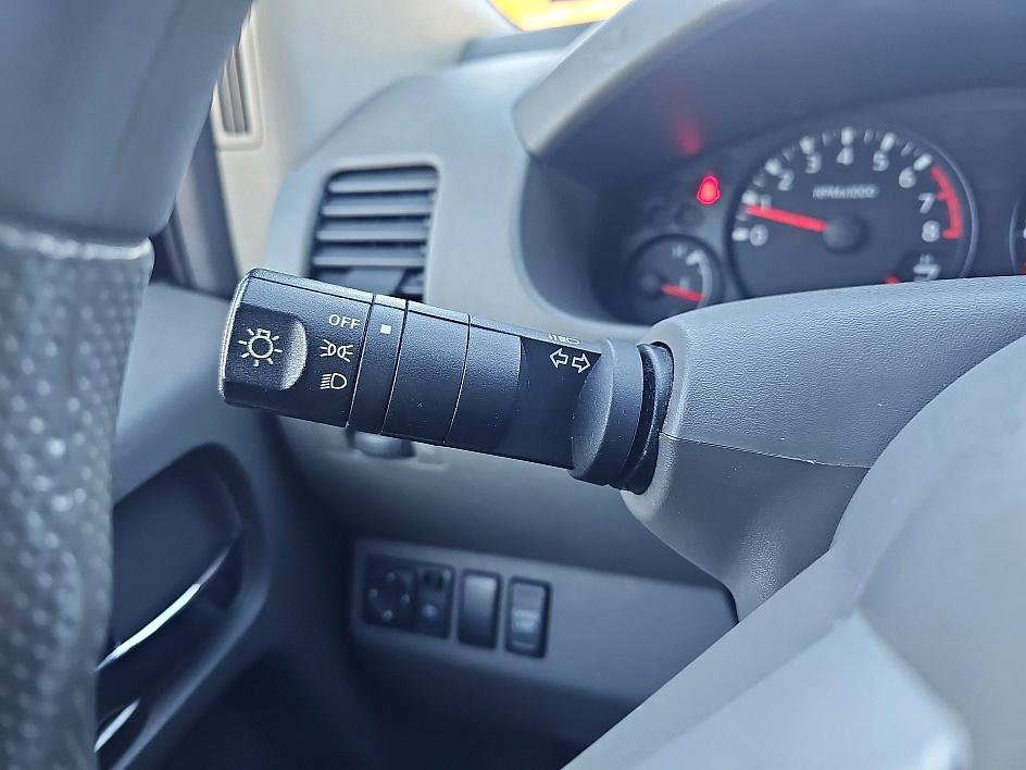 Used 2016 Nissan Frontier SV image 15