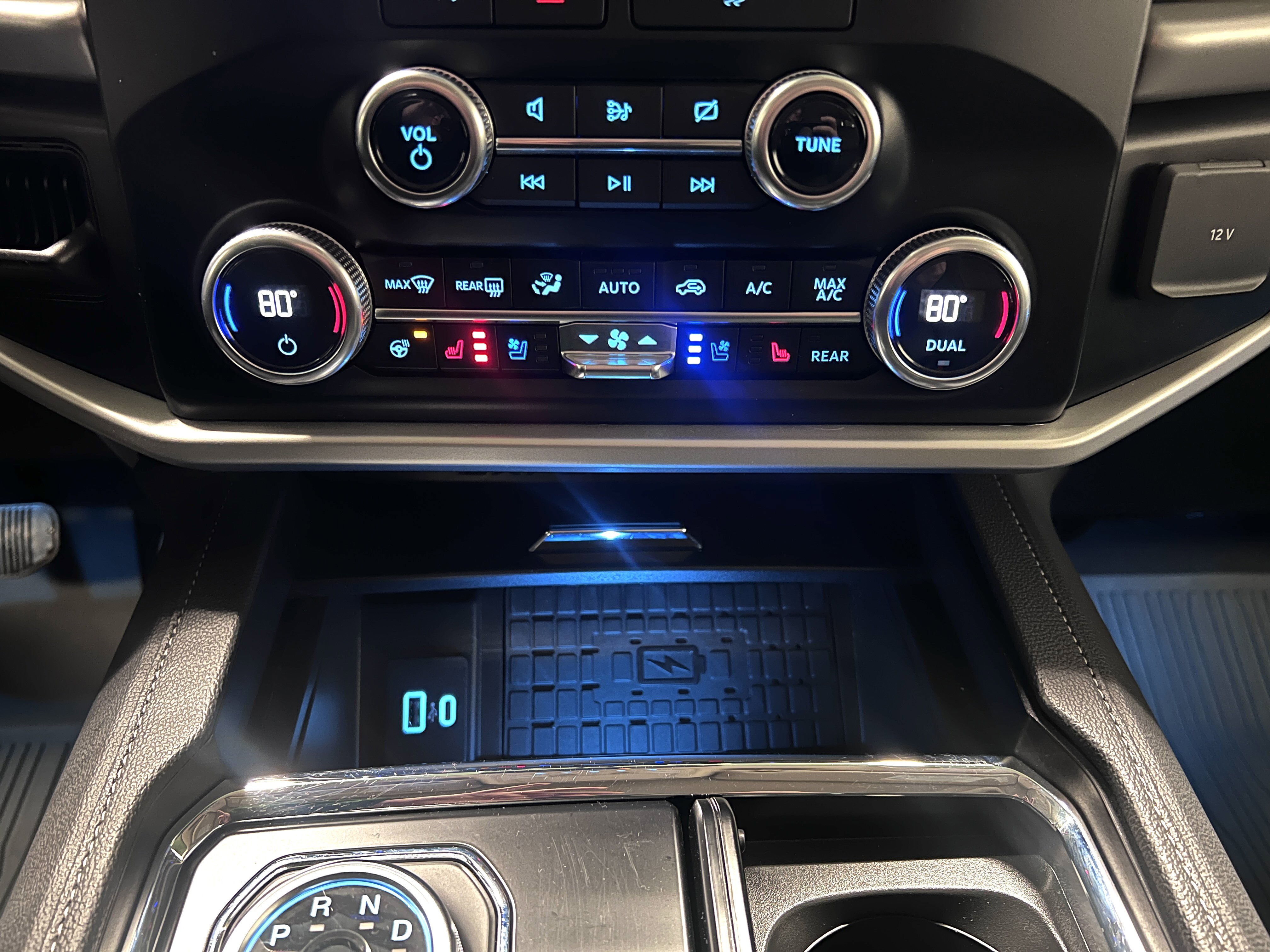 Used 2024 Ford Expedition XLT image 21