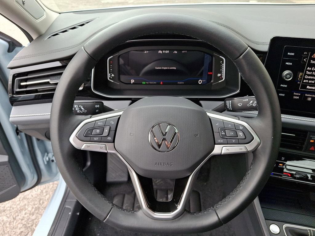 Certified 2025 Volkswagen Jetta SEL image 21