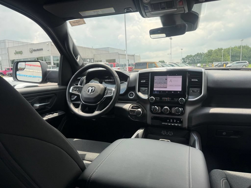 New 2026 RAM 1500 Express AWD/4WD image 48