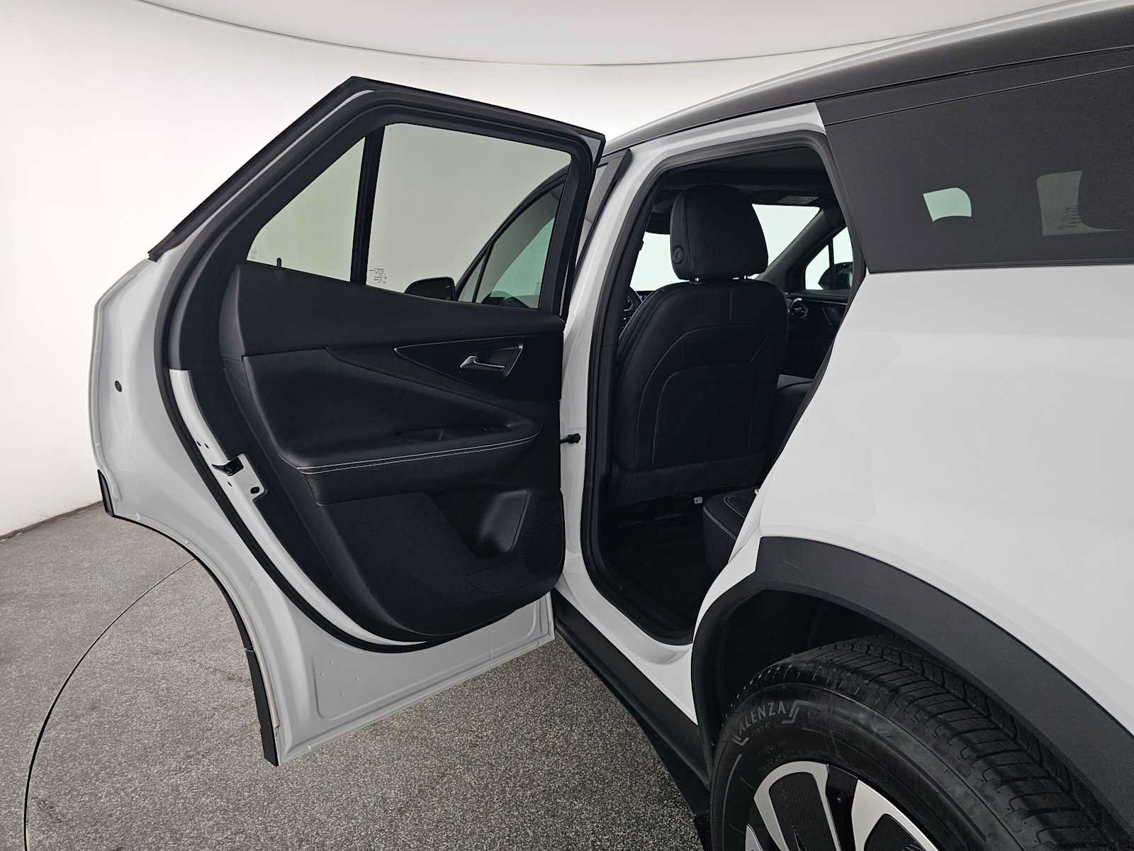 Used 2026 Chevrolet Blazer EV LT FWD image 15