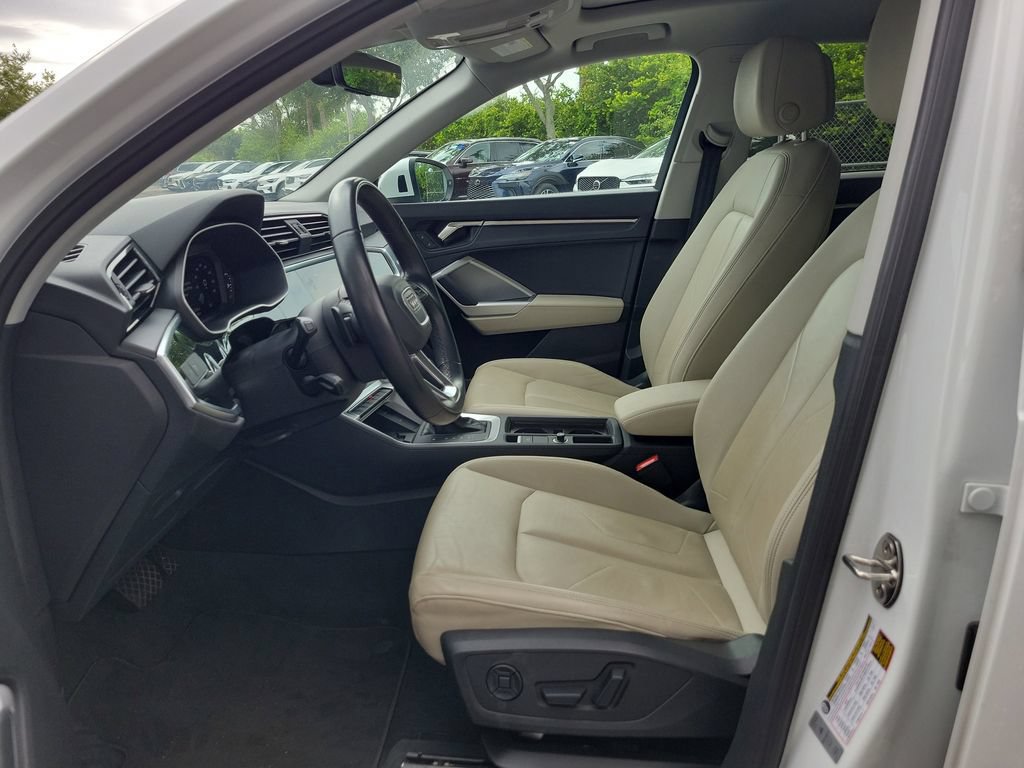 Used 2024 Audi Q3 2.0T Premium AWD/4WD image 19