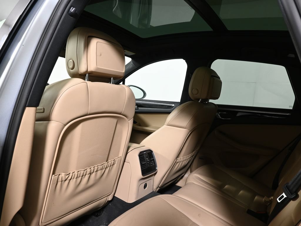 Used 2021 Porsche Macan S AWD/4WD image 8