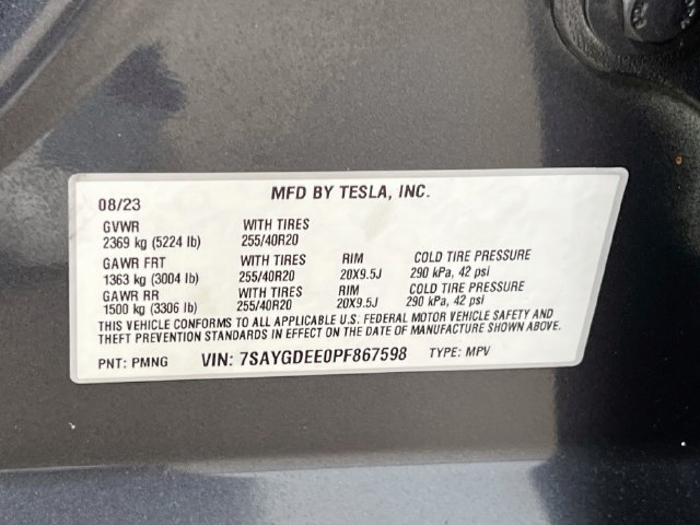 Used 2023 Tesla Model Y Long Range AWD/4WD image 32