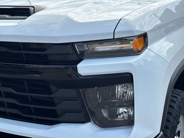 Used 2024 Chevrolet Silverado 3500 W/T image 9