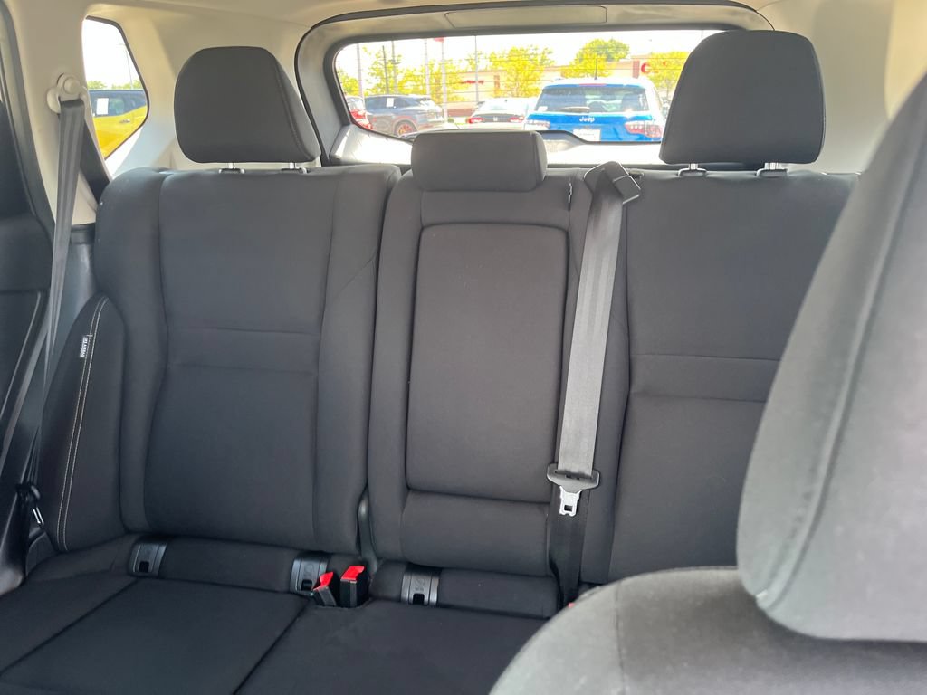 Used 2024 Nissan Rogue S AWD/4WD image 13