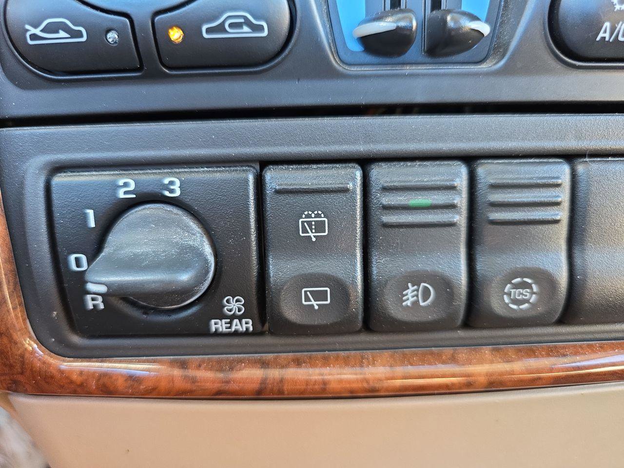 Used 2003 Oldsmobile Silhouette GLS image 24