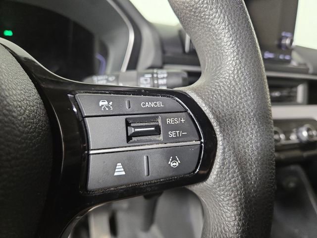 Used 2023 Honda Pilot LX image 25