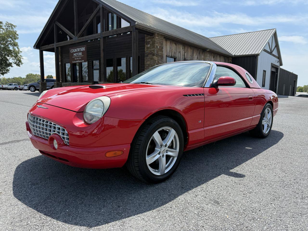 Used 2002 Ford Thunderbird RWD image 2