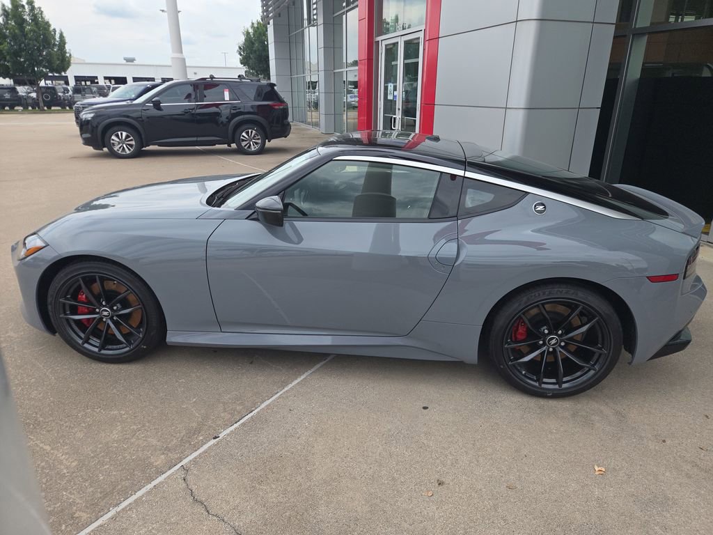 New 2026 Nissan Z Performance w/ Floor Mat Package RWD image 2