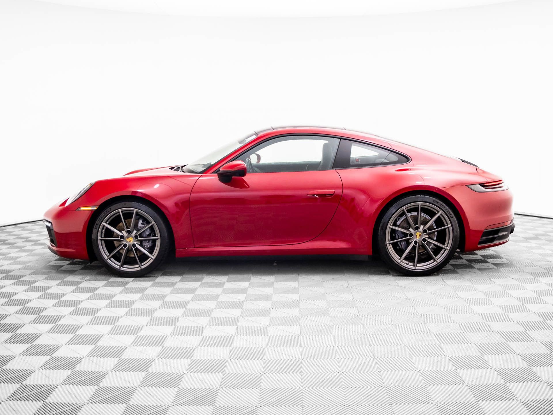 Used 2021 Porsche 911 Carrera image 2