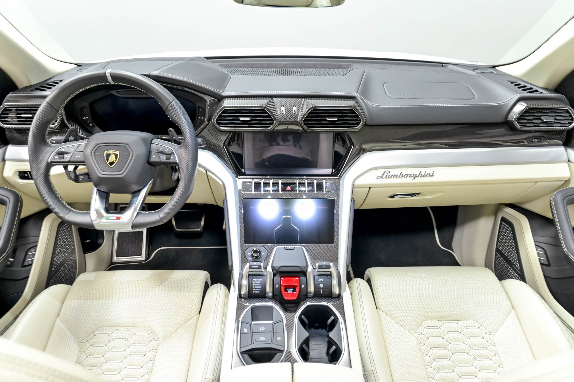 Used 2020 Lamborghini Urus AWD/4WD image 14