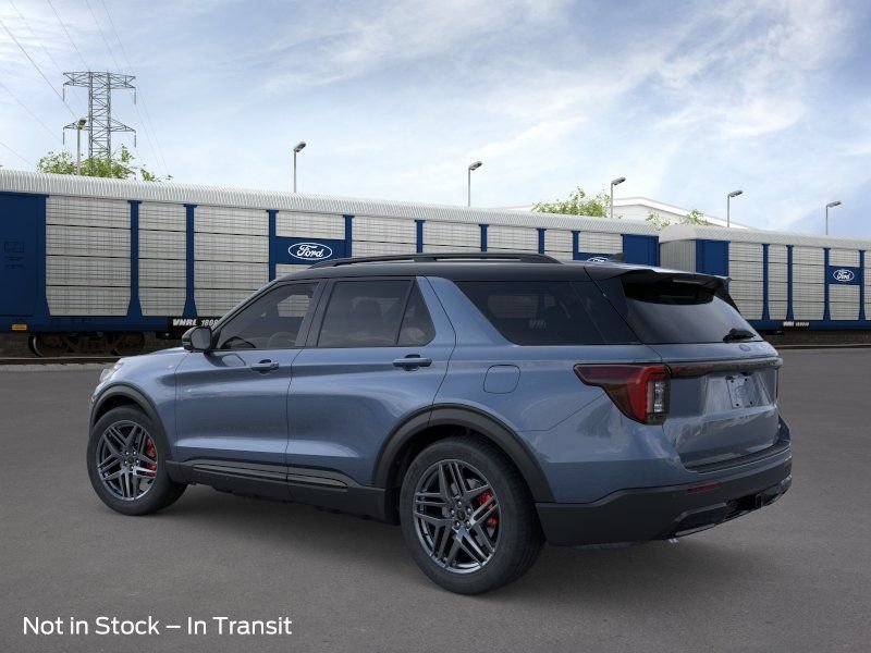 New 2026 Ford Explorer ST-Line w/ ST-Line Street Pack AWD/4WD image 4