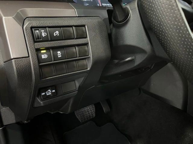 Certified 2024 Toyota Tacoma TRD Off-Road AWD/4WD image 14