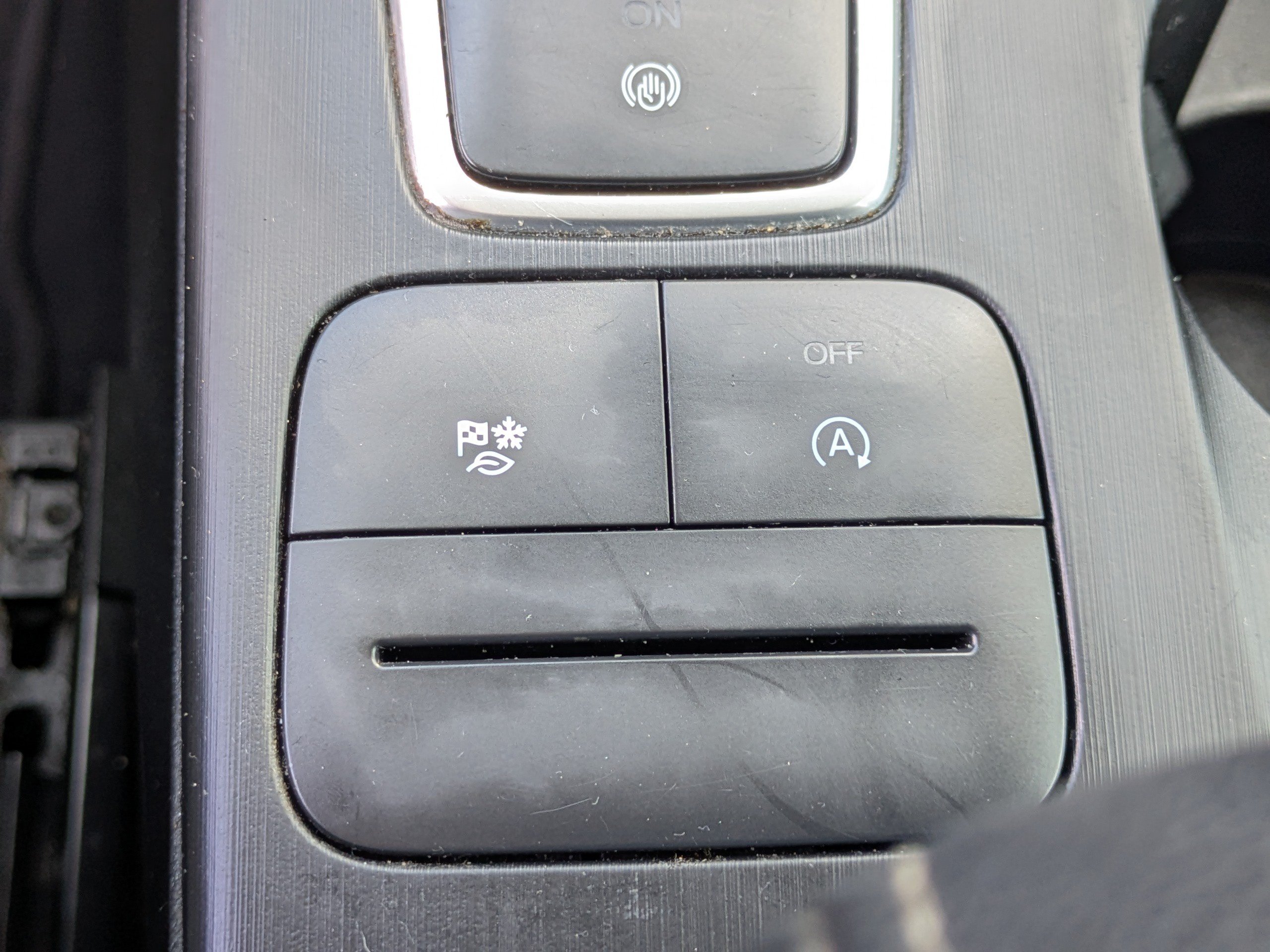 Used 2022 Ford Escape SE FWD image 28