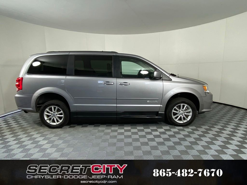 Used 2014 Dodge Grand Caravan SXT image 8