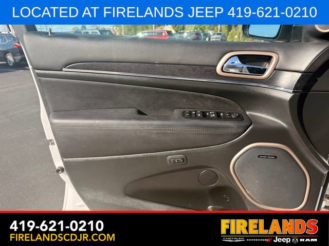 Used 2015 Jeep Grand Cherokee Summit w/ Platinum Series Group AWD/4WD image 25