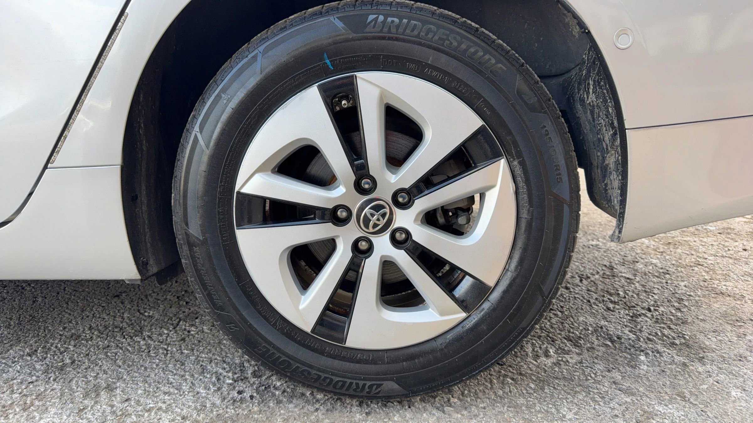 Used 2017 Toyota Prius Two w/ Prius Two Safety Plus Package image 10