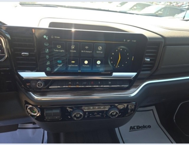 New 2025 Chevrolet Silverado 1500 LT image 18