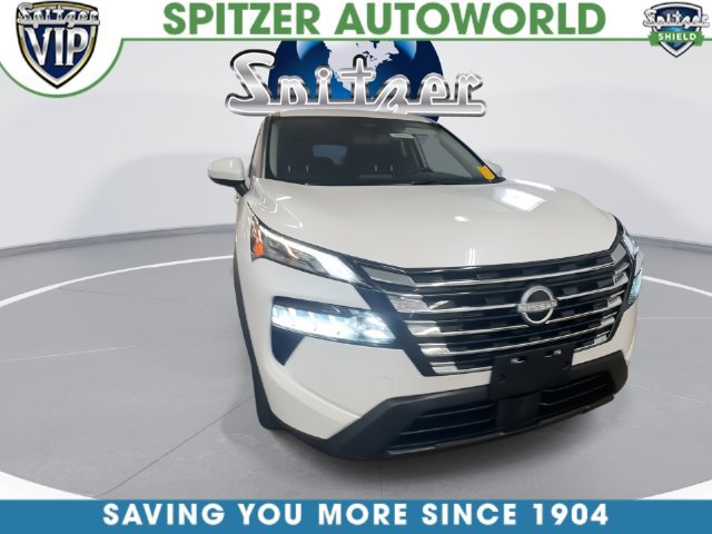 Used 2026 Nissan Rogue SV AWD/4WD image 4