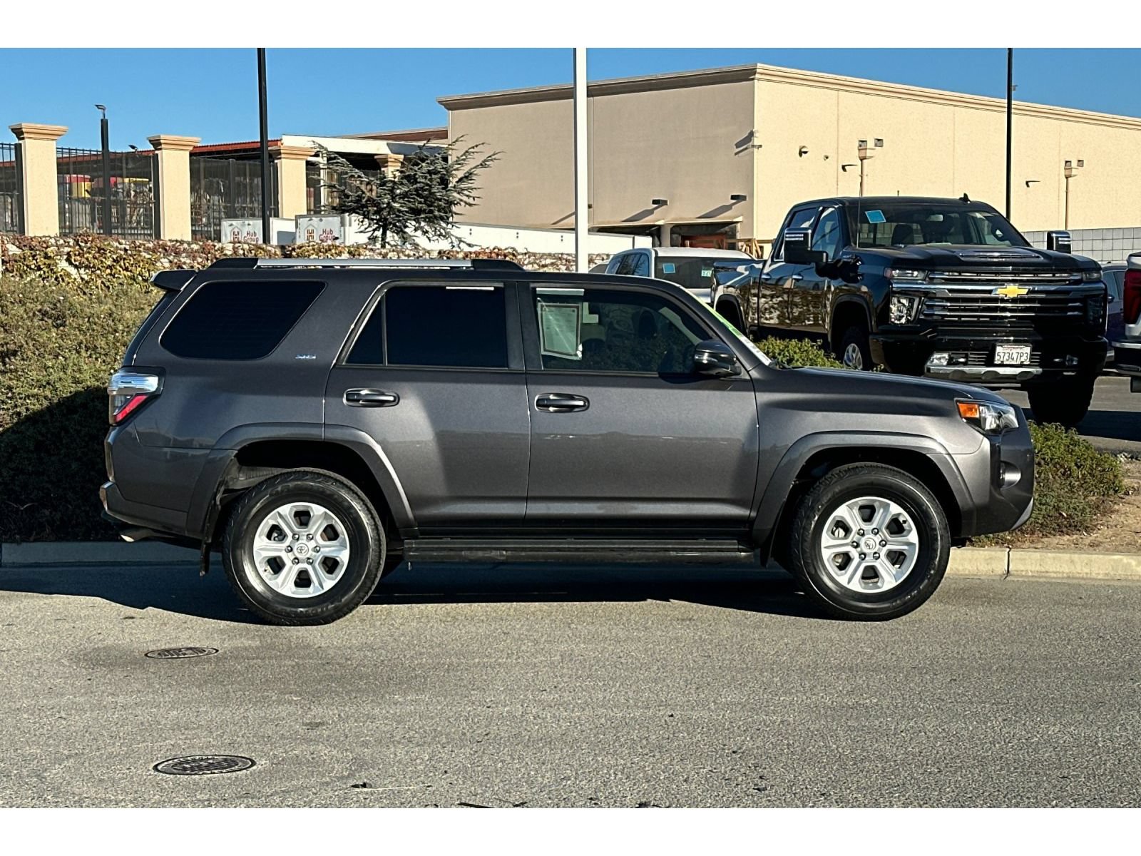 Used 2022 Toyota 4Runner SR5 Premium w/ Moonroof Package RWD image 3