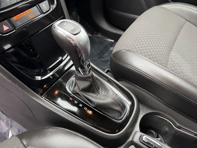 Used 2022 Buick Encore Preferred w/ Safety Package image 32