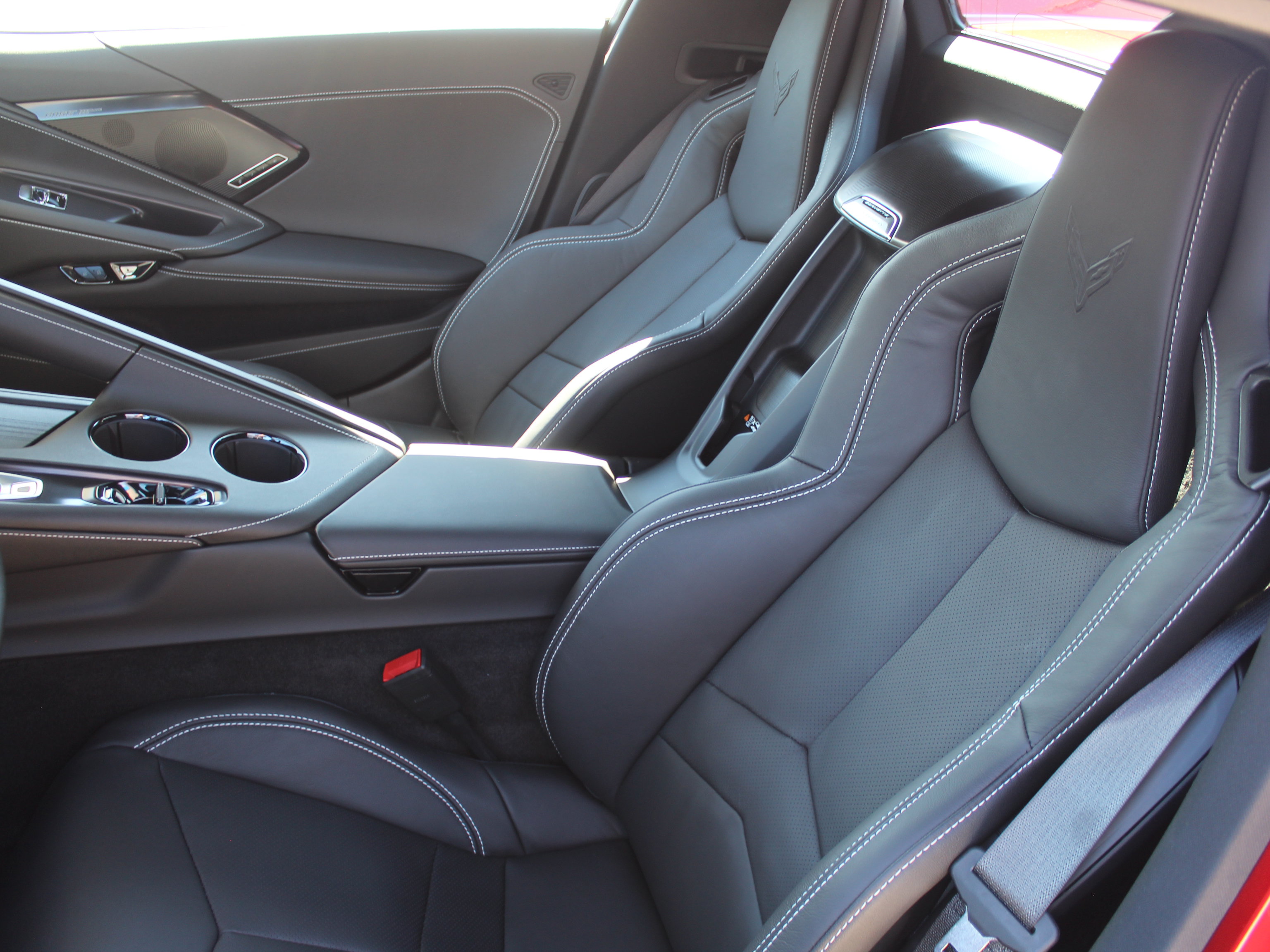 New 2027 Chevrolet Corvette Stingray Convertible w/ Z51 Performance Package RWD image 16