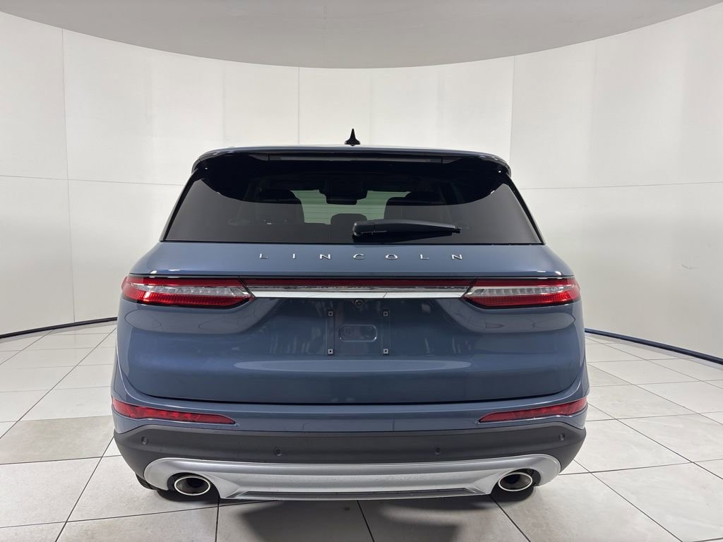 Used 2026 Lincoln Corsair Premiere image 4