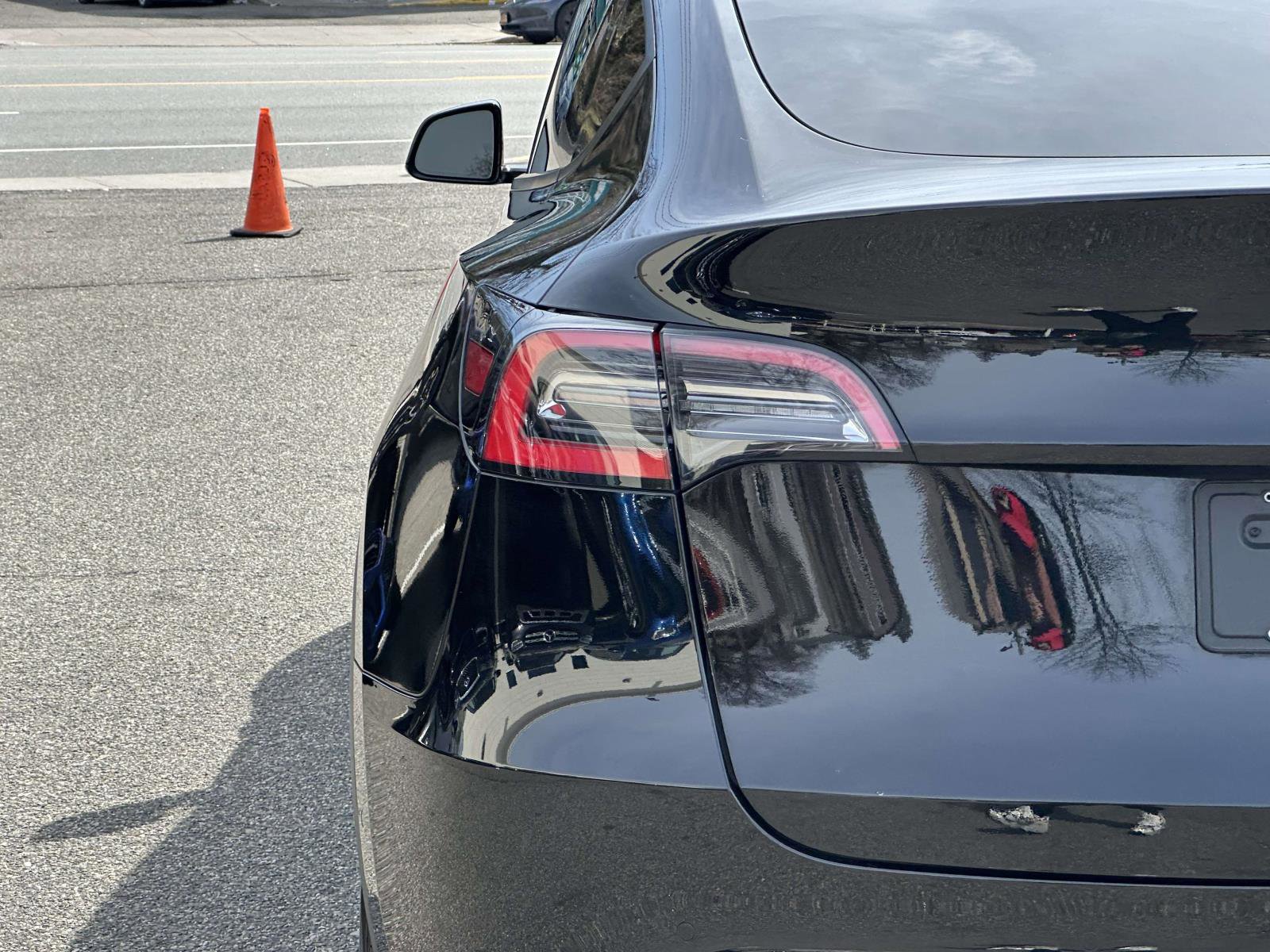 Used 2021 Tesla Model Y Long Range AWD/4WD image 11