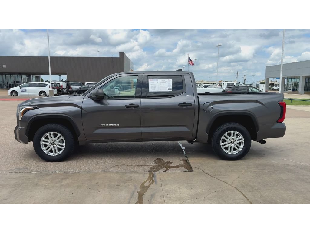 Used 2022 Toyota Tundra SR5 RWD image 5