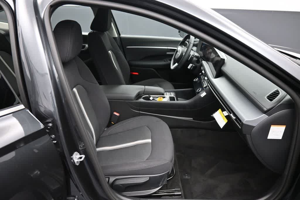 Used 2026 Hyundai Sonata SEL FWD image 25