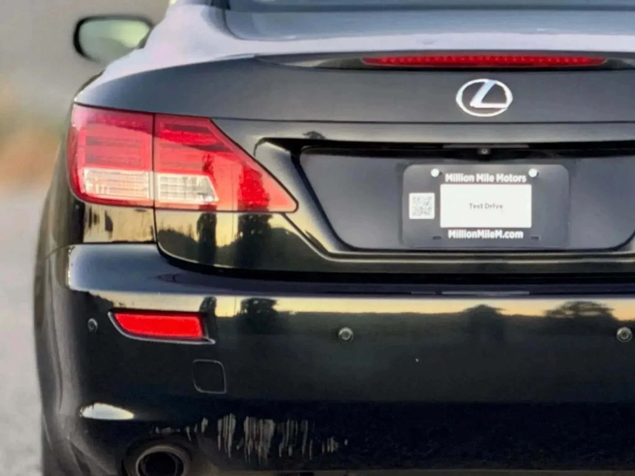 Used 2012 Lexus IS 350C w/ Luxury Pkg RWD image 13