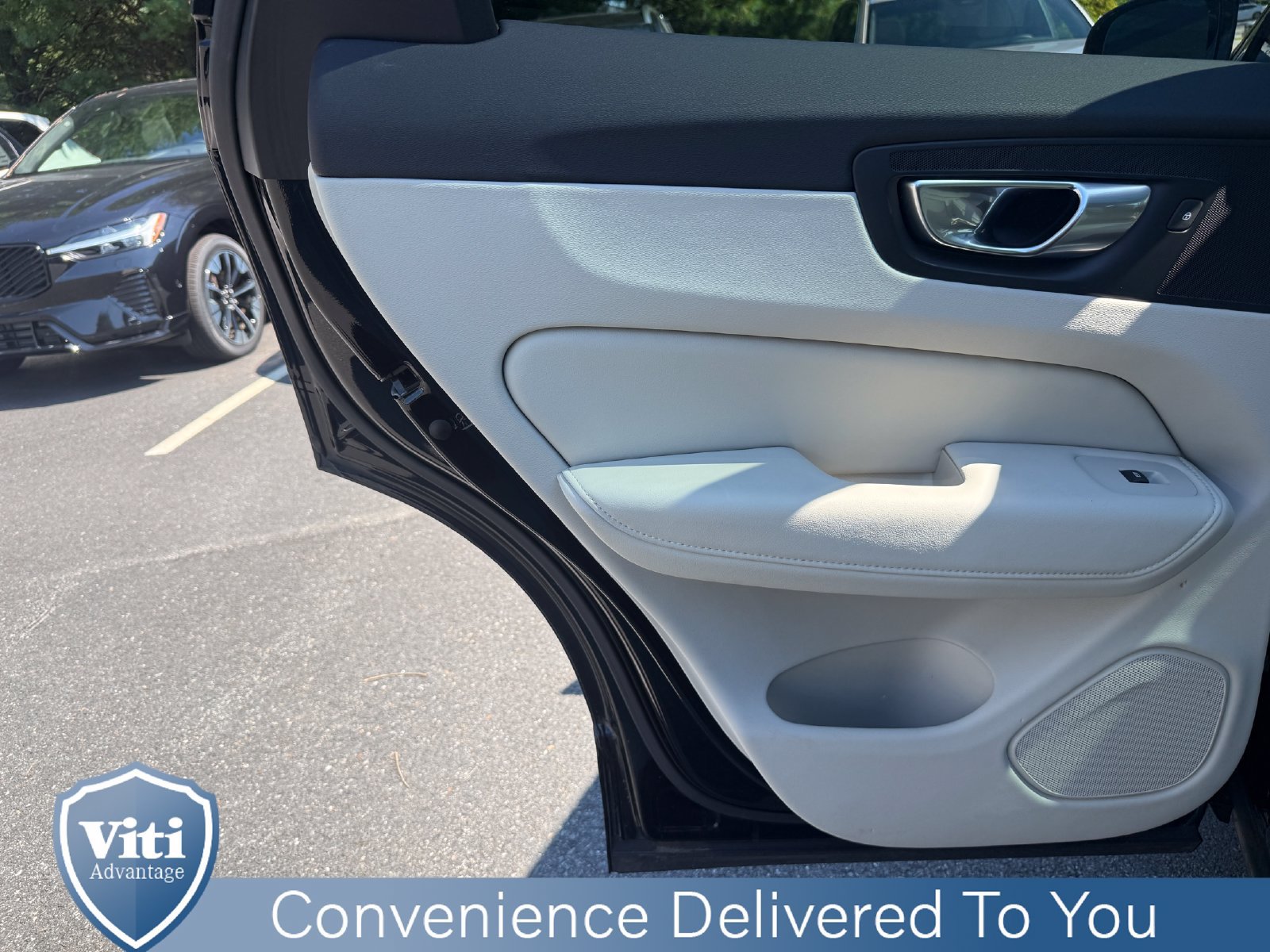 Certified 2023 Volvo XC60 B5 Plus AWD/4WD image 20