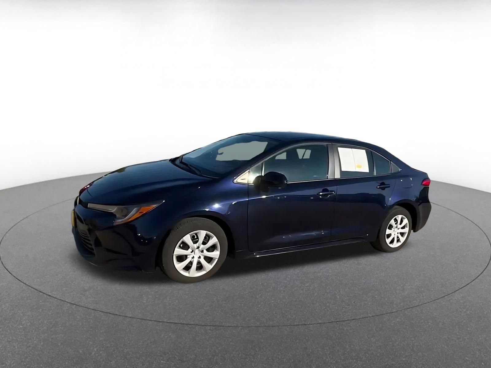 Used 2025 Toyota Corolla LE FWD image 7