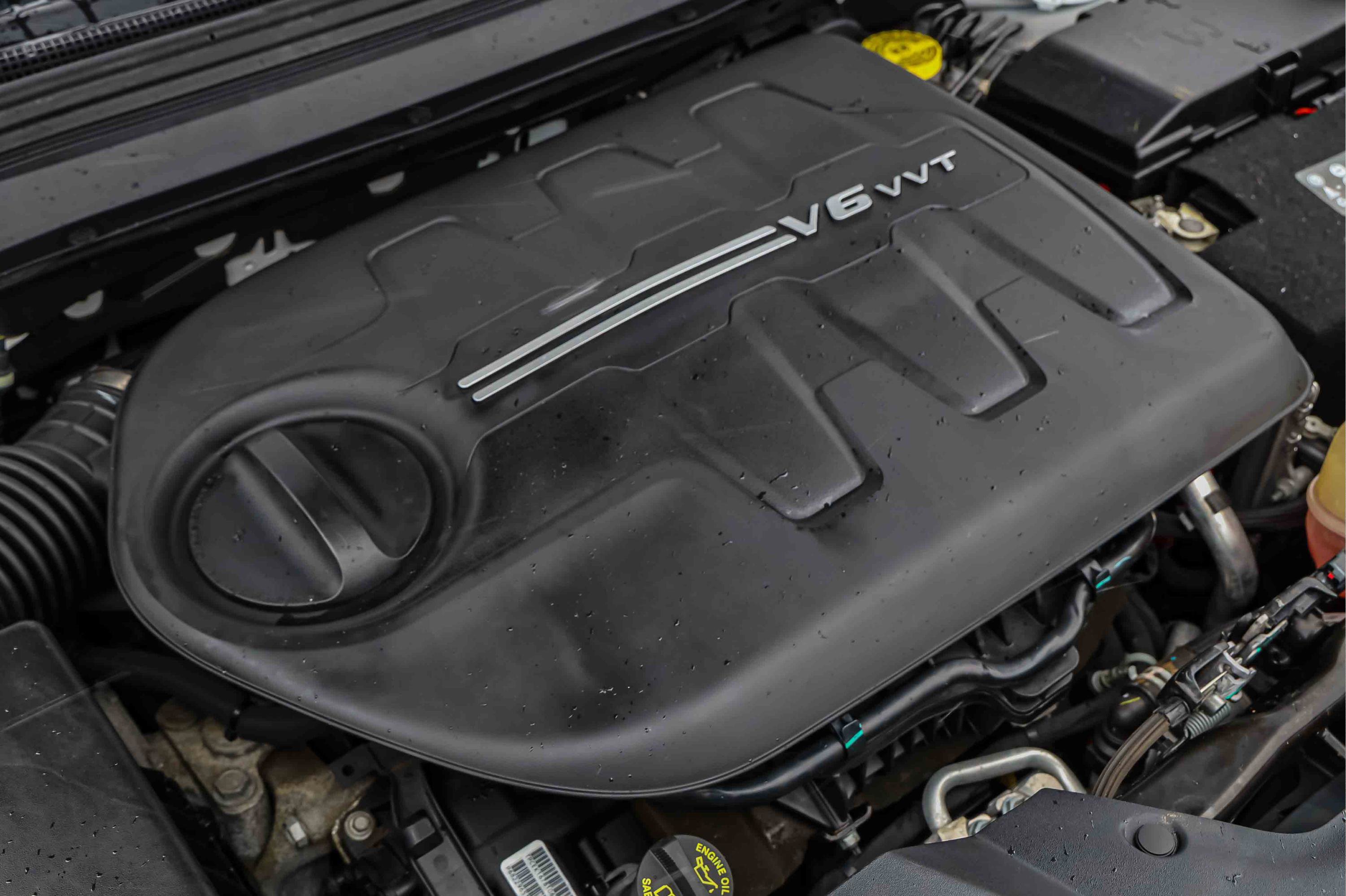 Used 2019 Jeep Cherokee Limited AWD/4WD image 30