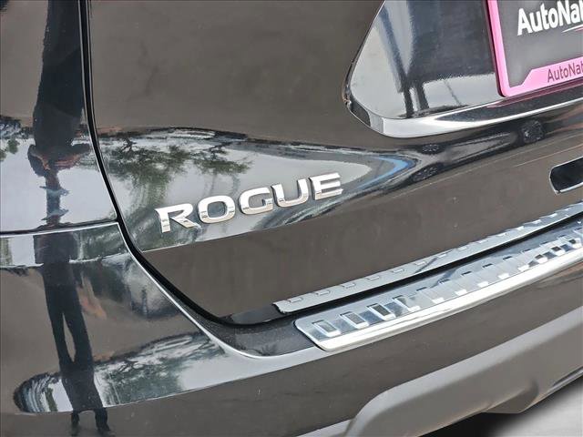 Used 2015 Nissan Rogue S image 30