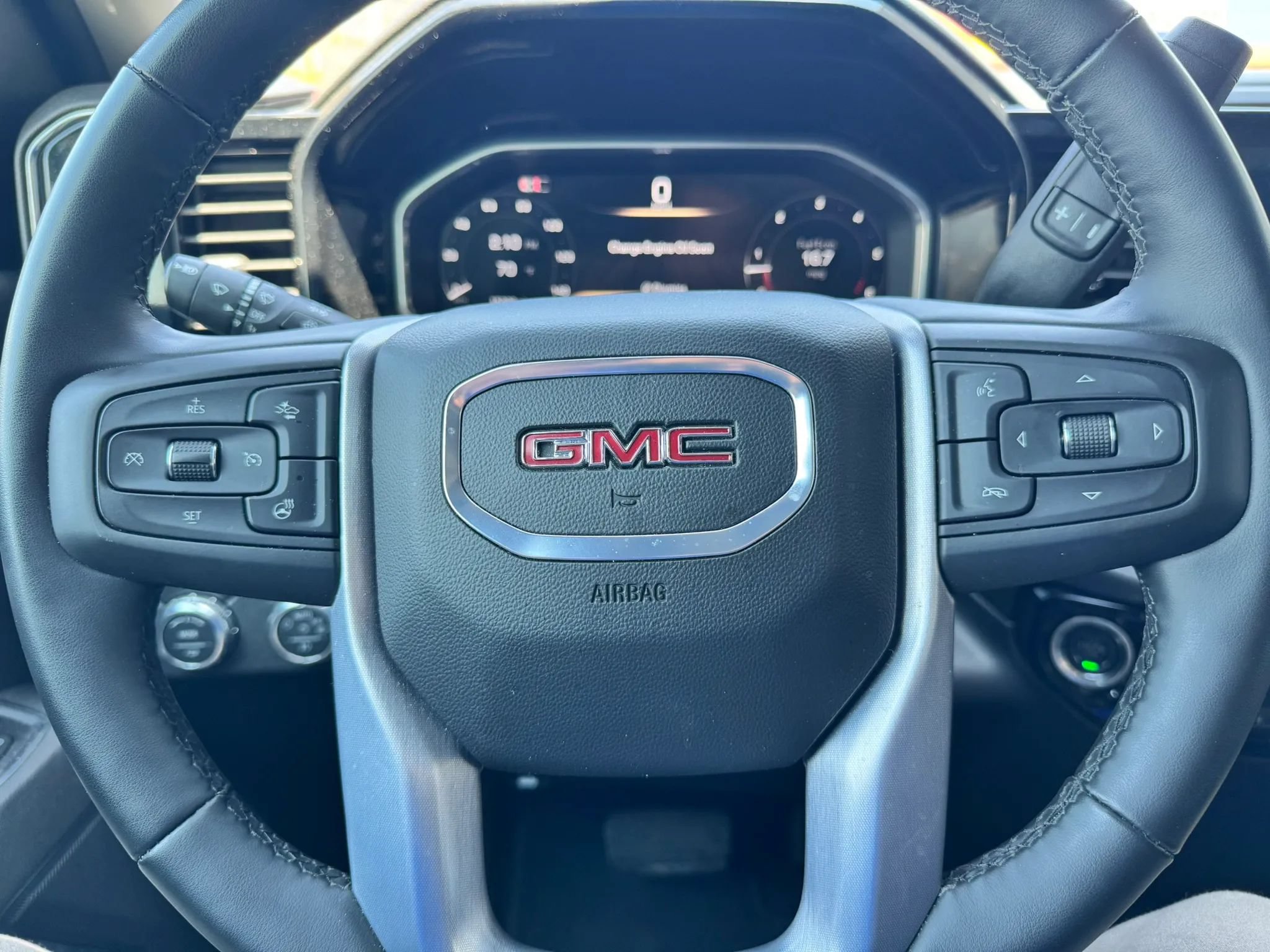 Used 2026 GMC Sierra 1500 SLT RWD image 11