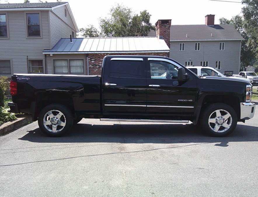 Used 2015 Chevrolet Silverado 2500 LTZ w/ LTZ Plus Package AWD/4WD image 8