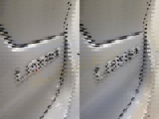 Used 2022 Jeep Grand Cherokee Laredo image 14