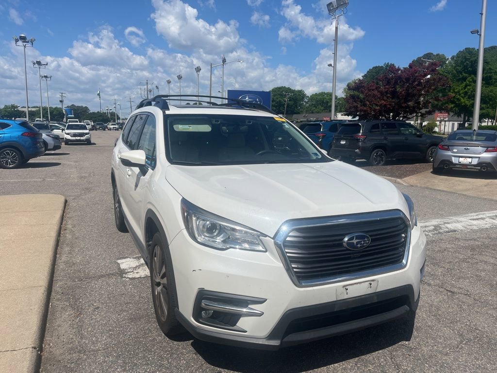 Used 2022 Subaru Ascent Limited w/ Technology Package image 2